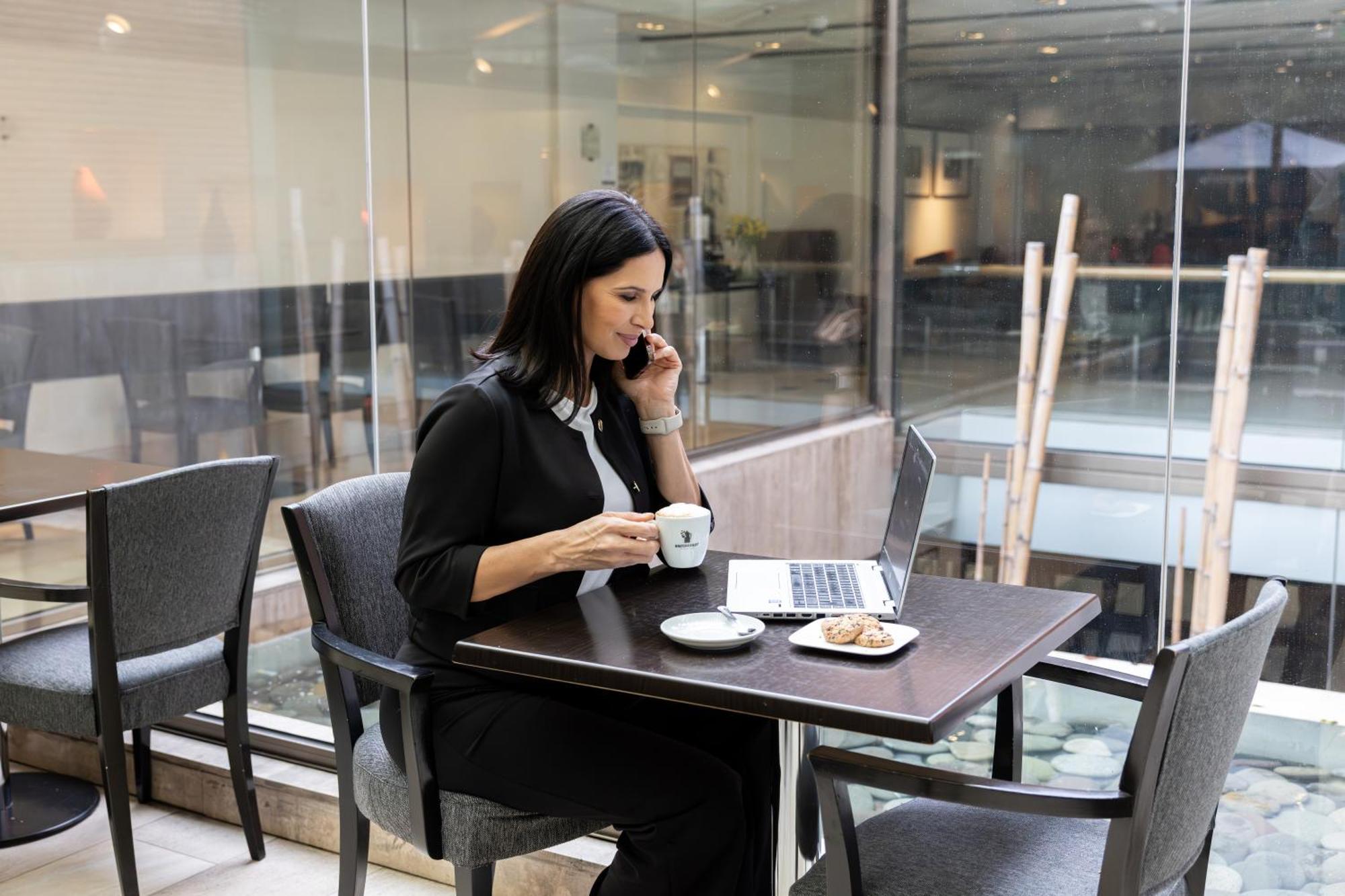 Holiday Inn Express Santiago Las Condes By Ihg Bagian luar foto