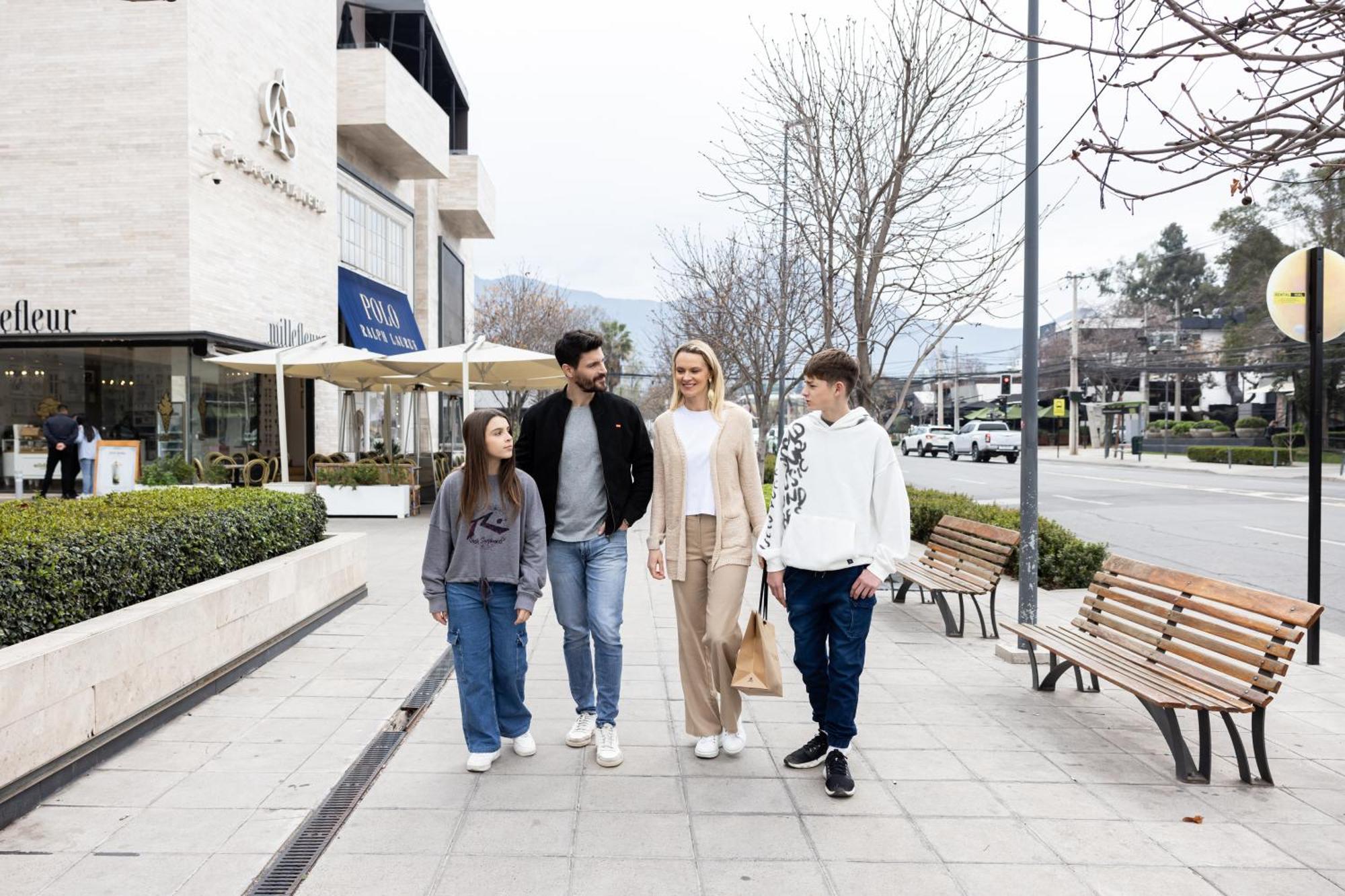 Holiday Inn Express Santiago Las Condes By Ihg Bagian luar foto