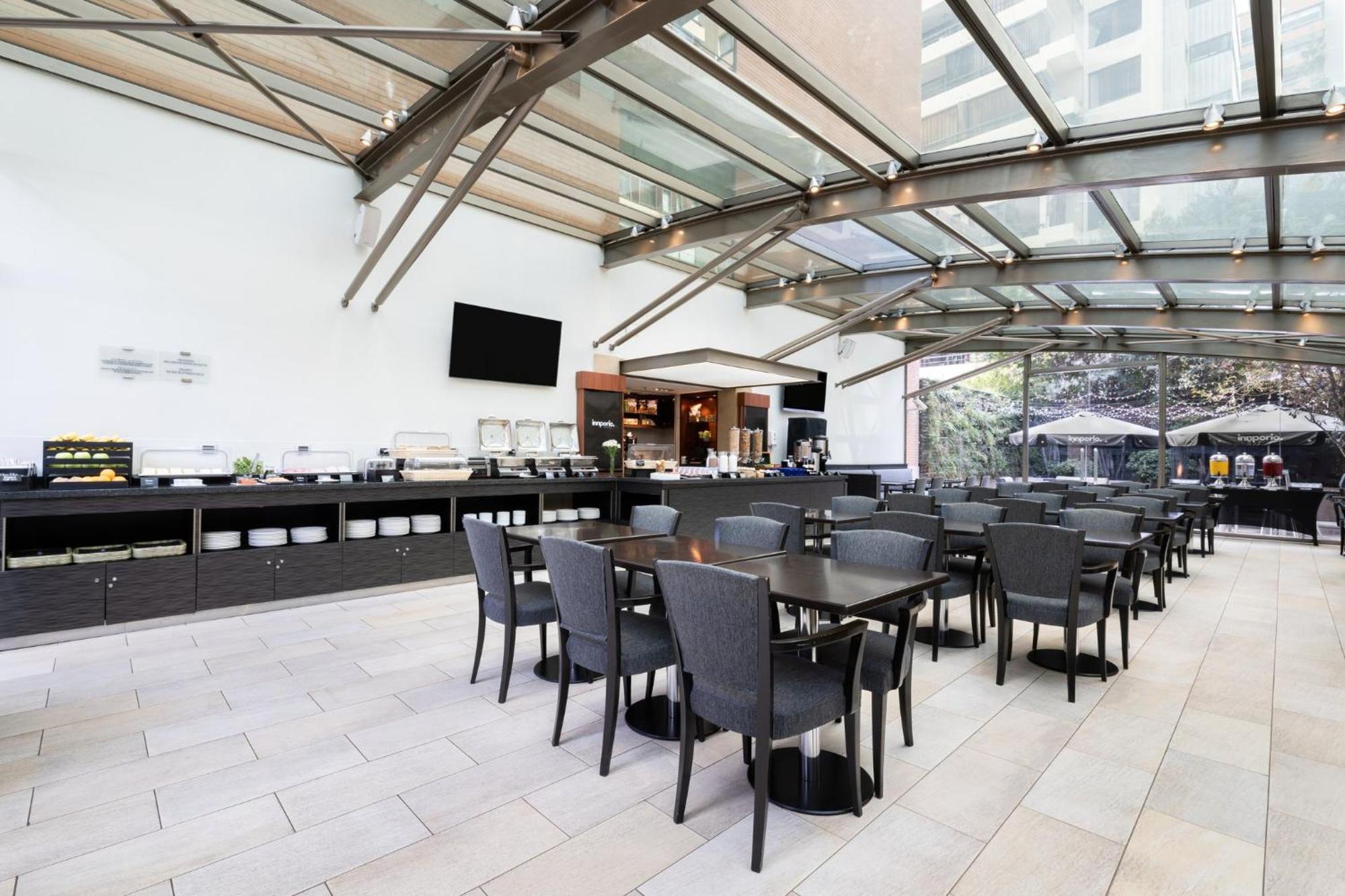 Holiday Inn Express Santiago Las Condes By Ihg Bagian luar foto