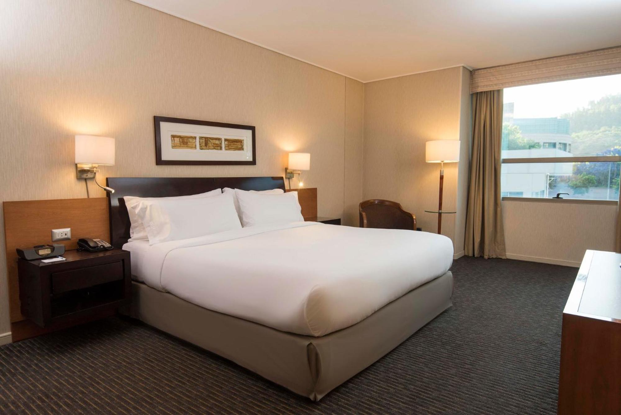Holiday Inn Express Santiago Las Condes By Ihg Bagian luar foto