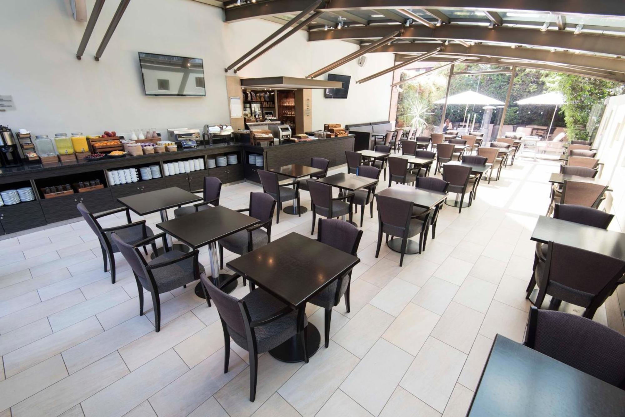 Holiday Inn Express Santiago Las Condes By Ihg Bagian luar foto