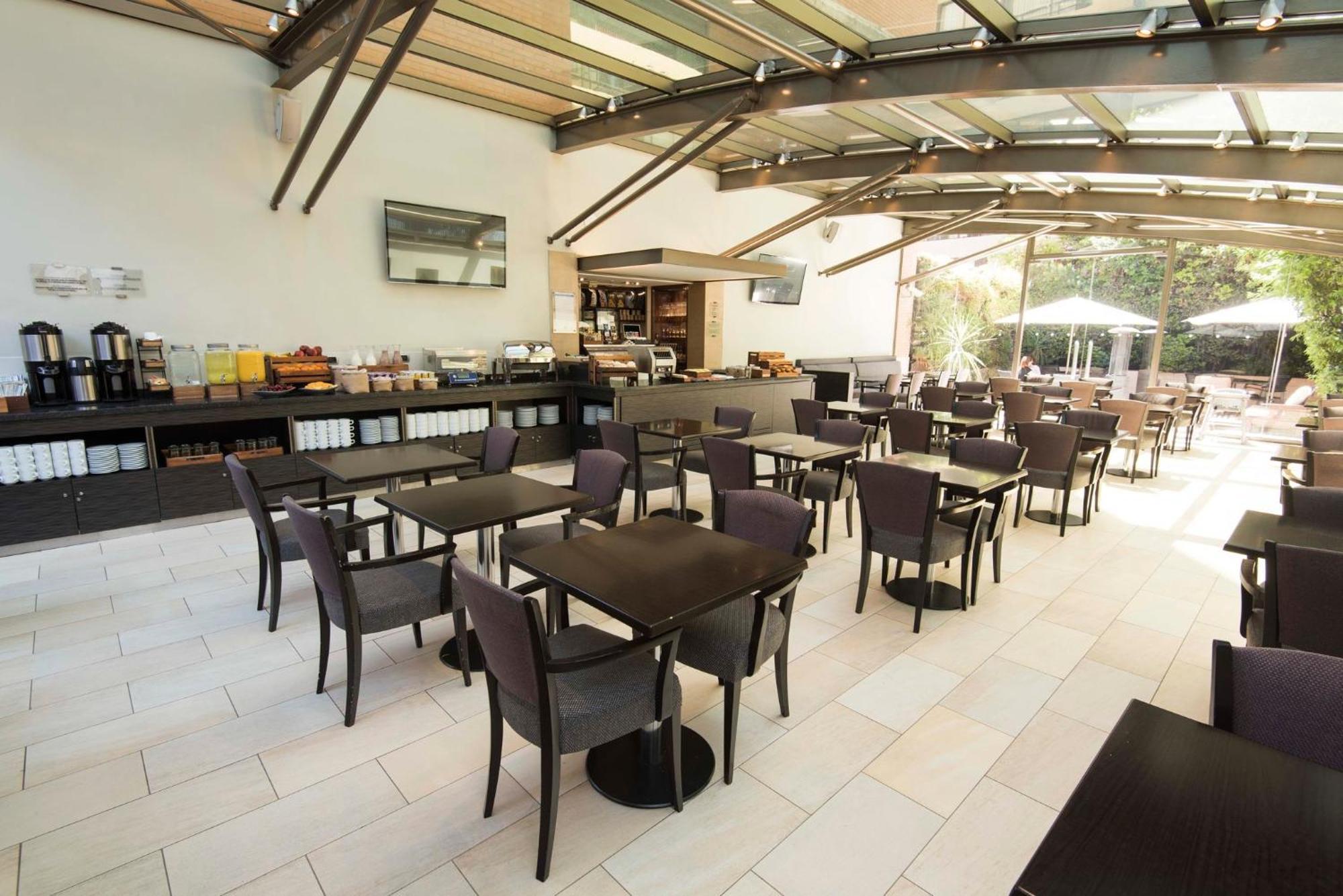 Holiday Inn Express Santiago Las Condes By Ihg Bagian luar foto