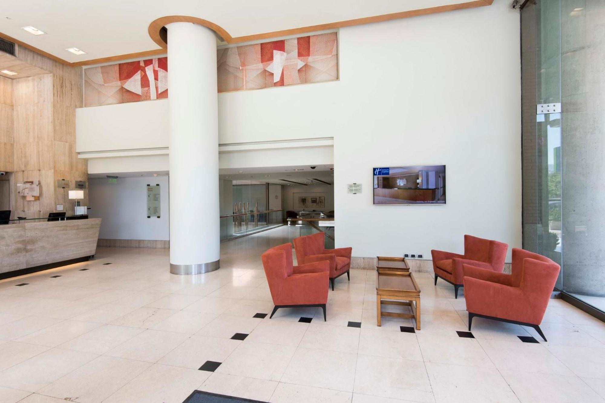 Holiday Inn Express Santiago Las Condes By Ihg Bagian luar foto