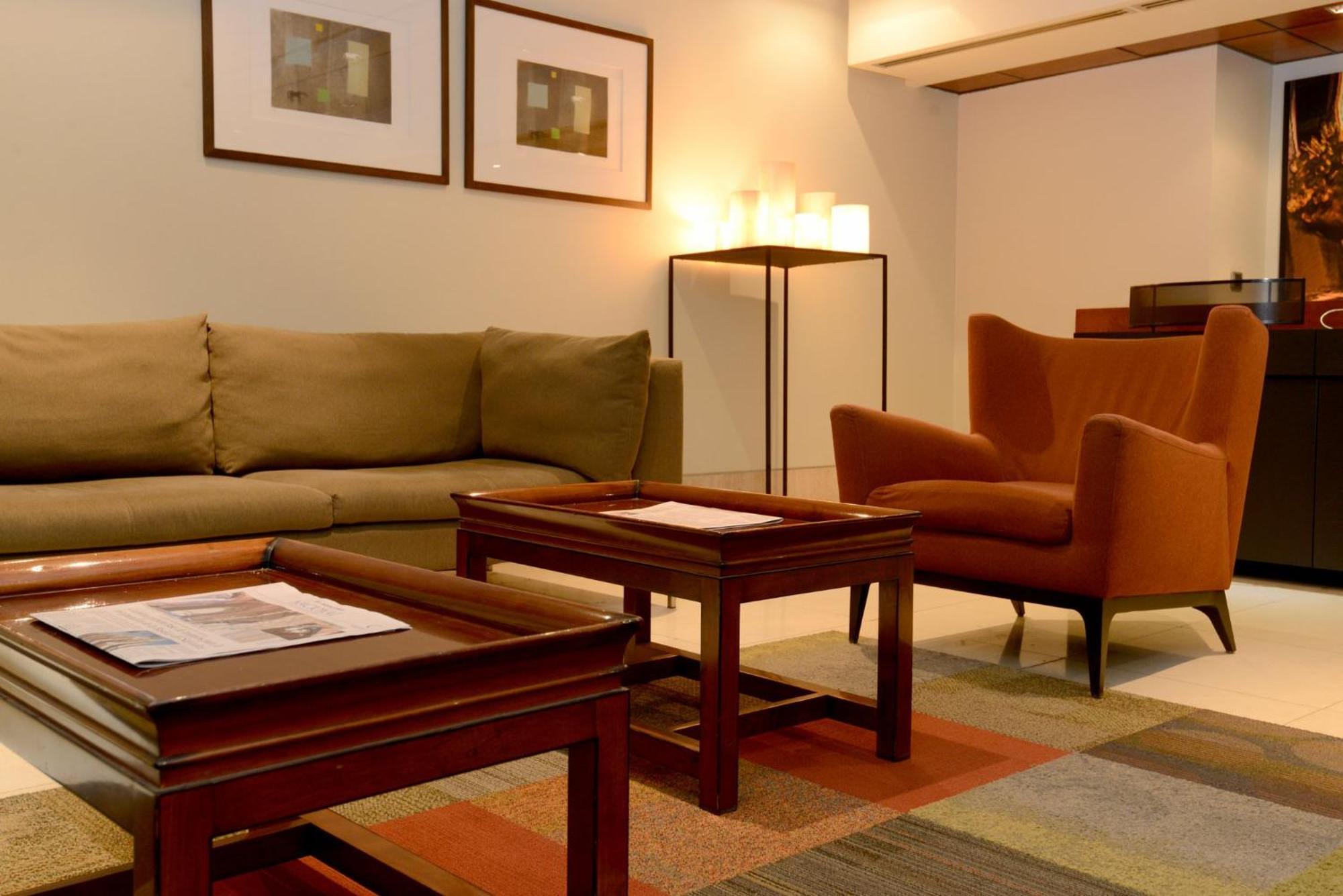 Holiday Inn Express Santiago Las Condes By Ihg Bagian luar foto