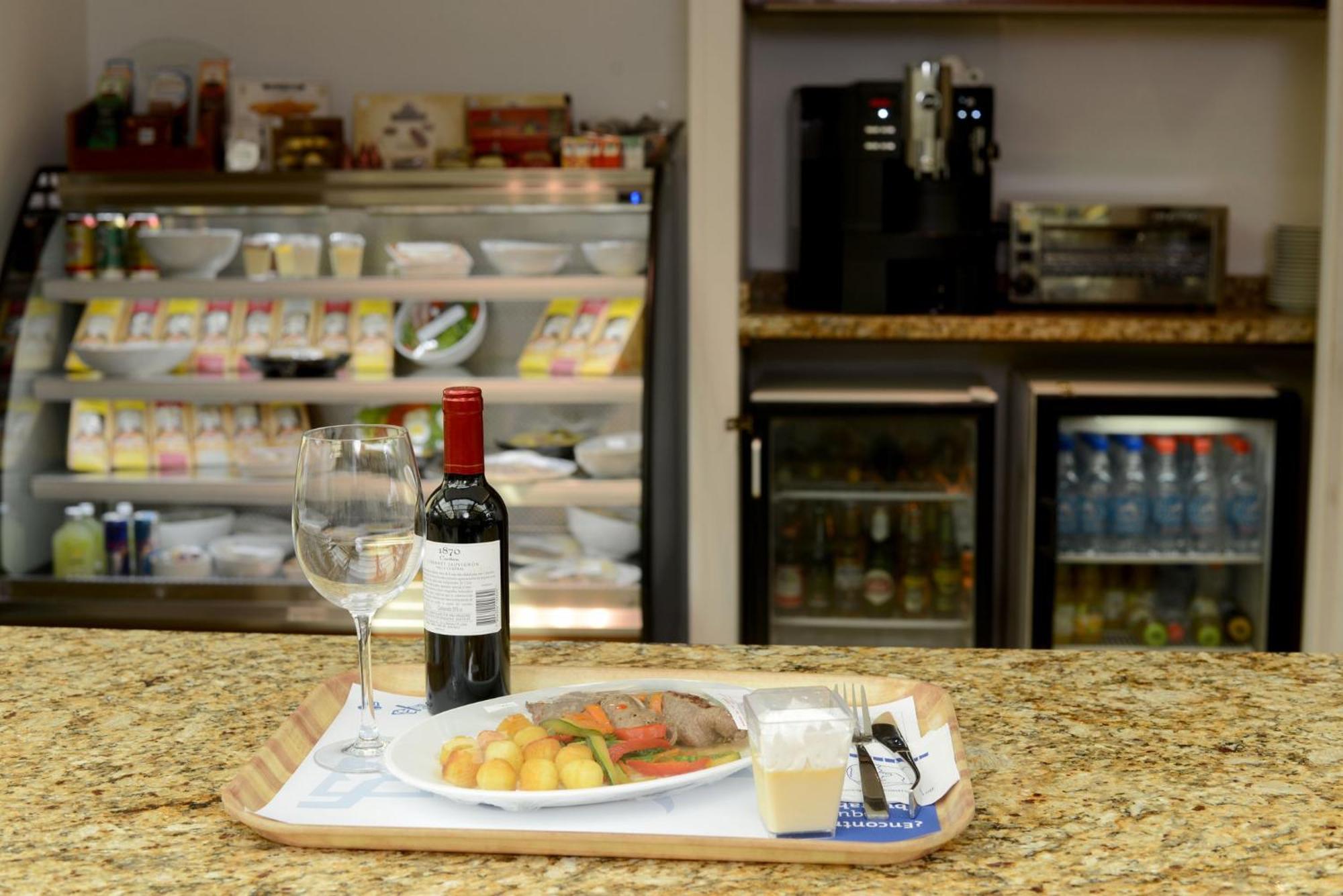 Holiday Inn Express Santiago Las Condes By Ihg Bagian luar foto