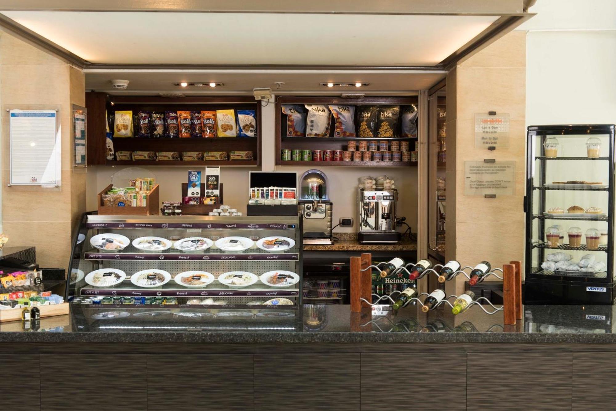 Holiday Inn Express Santiago Las Condes By Ihg Bagian luar foto