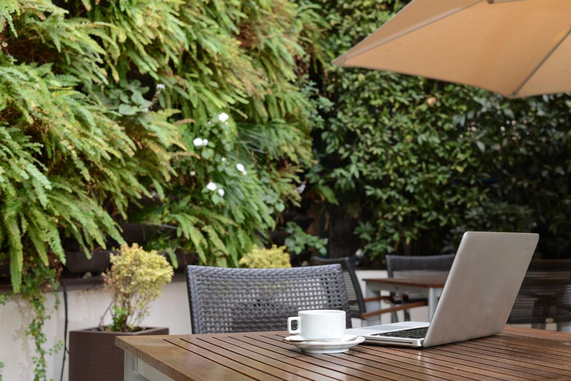 Holiday Inn Express Santiago Las Condes By Ihg Bagian luar foto