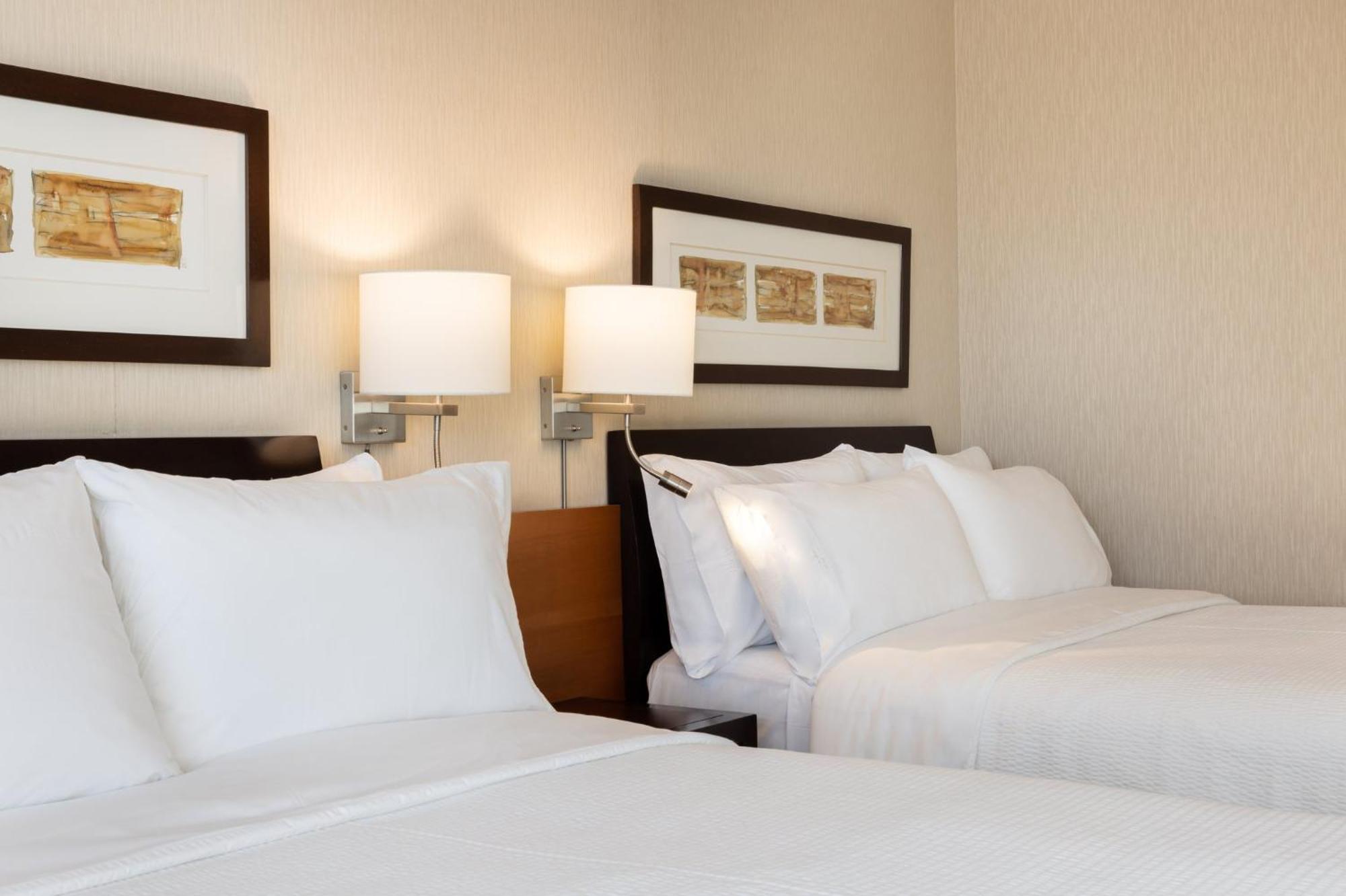 Holiday Inn Express Santiago Las Condes By Ihg Bagian luar foto